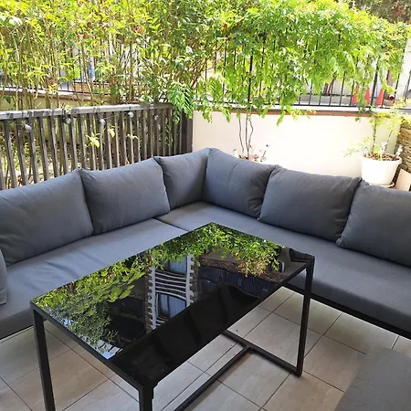 Lägenhet Apartment102 Paradise